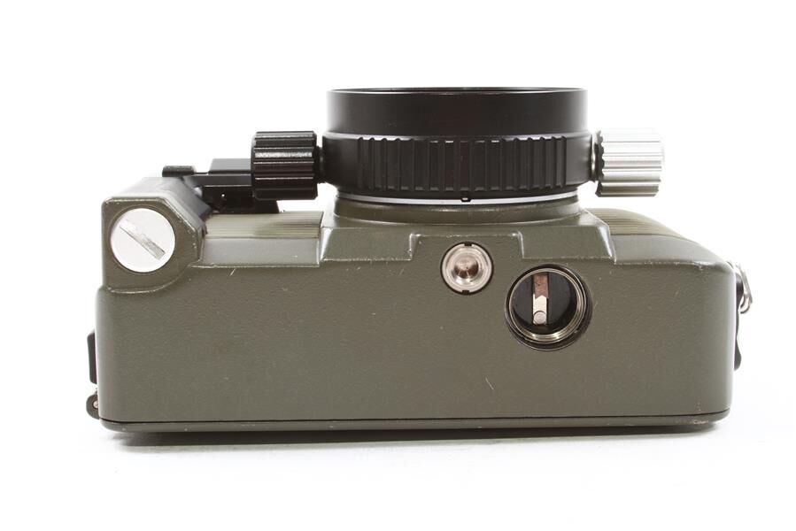 Nikon Nikonos-V 35mm Olive Green Camera w/ 35mm f/2.5 Lens