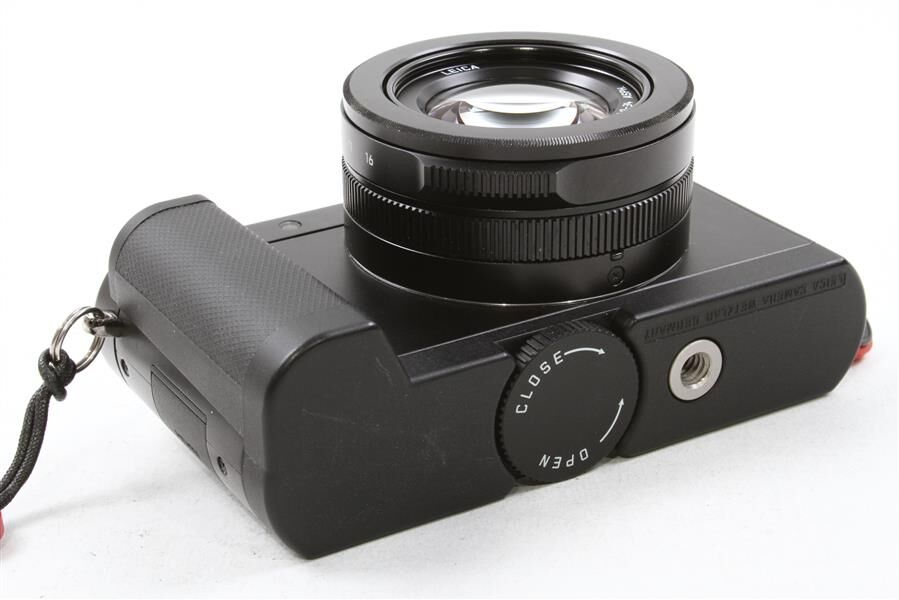 Used Leica D-Lux Typ 109 Digital Point & Shoot Camera